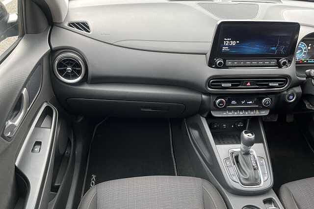 Hyundai KONA 1.6 GDi Hybrid Premium DCT Black