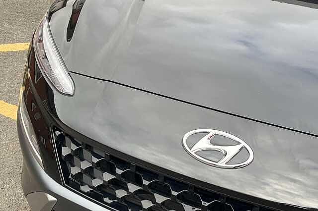 Hyundai KONA 1.6 GDi Hybrid Premium DCT Black