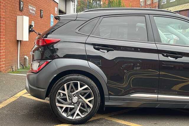 Hyundai KONA 1.6 GDi Hybrid Premium DCT Black