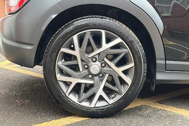 Hyundai KONA 1.6 GDi Hybrid Premium DCT Black