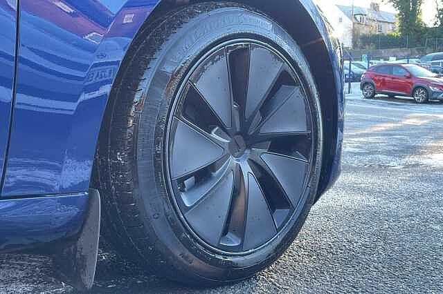 Tesla Model 3 RWD 4dr Auto