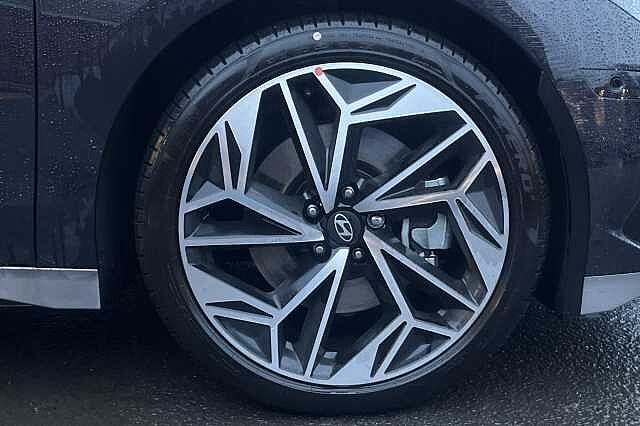 Hyundai IONIQ 6 Ultimate 77kWh 4dr AWD Auto