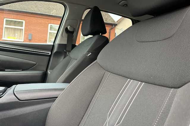 Hyundai TUCSON 1.6 T-GDi Plug-in Hybrid Premium 5dr 4WD Auto