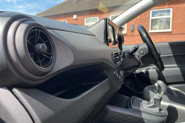 Hyundai i10 1.2 MPi SE Connect 5dr Auto