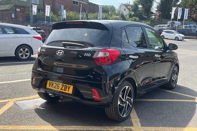 Hyundai i10 1.2 Premium 5dr Auto [Nav]