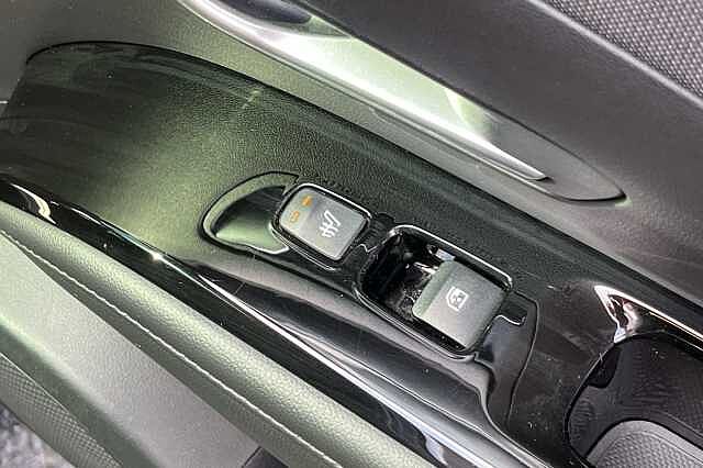 Hyundai TUCSON 1.6 T-GDi Hybrid 230ps Ultimate 5dr 2WD Auto Black