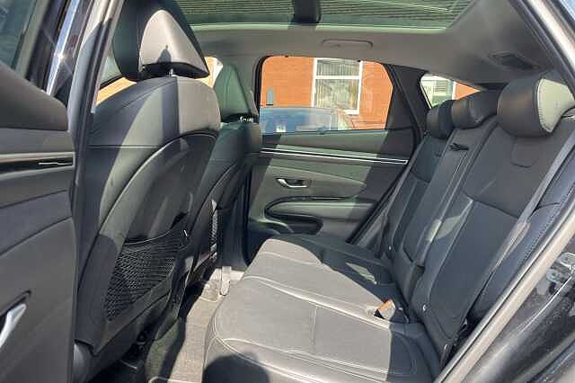Hyundai TUCSON 1.6 T-GDi Hybrid 230ps Ultimate 5dr 2WD Auto Black