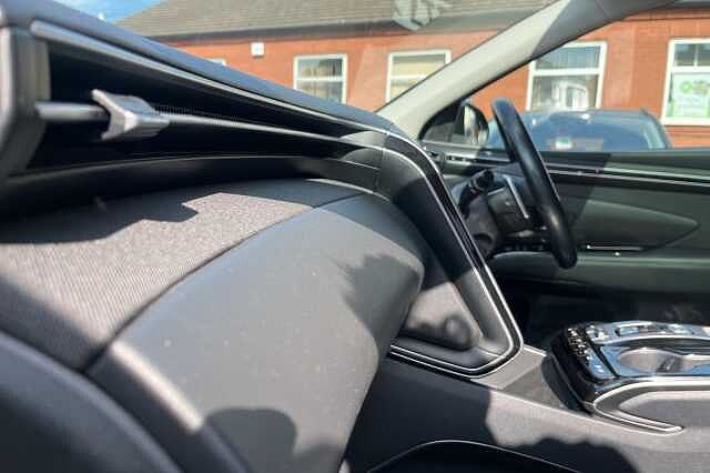 Hyundai TUCSON 1.6 T-GDi Hybrid 230ps Ultimate 5dr 2WD Auto Black