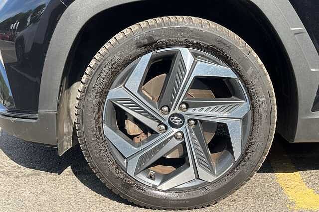 Hyundai TUCSON 1.6 T-GDi Hybrid 230ps Ultimate 5dr 2WD Auto Black