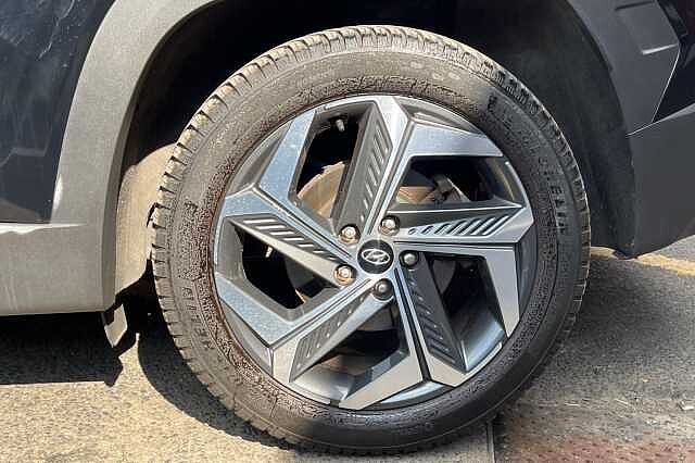 Hyundai TUCSON 1.6 T-GDi Hybrid 230ps Ultimate 5dr 2WD Auto Black