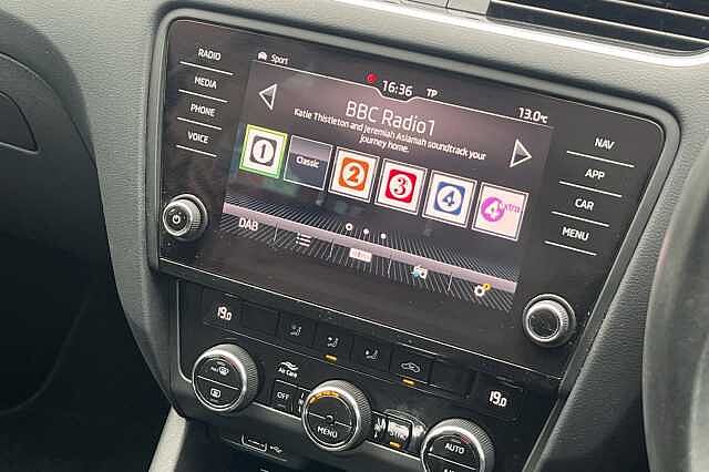 SKODA Octavia 1.5 TSI SE L 5dr DSG