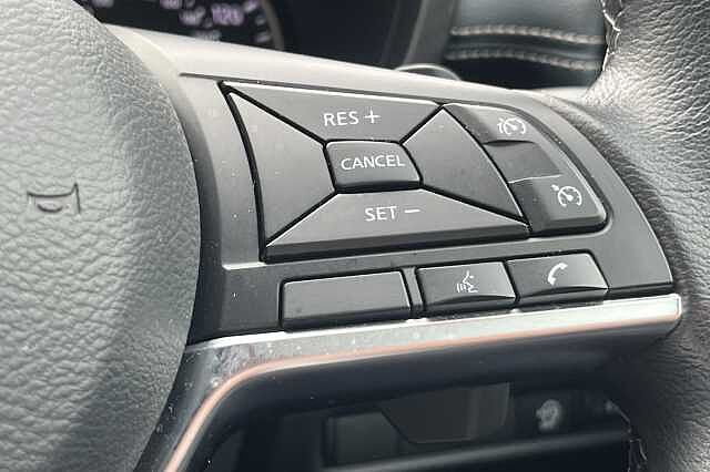 Nissan Juke 1.0 DiG-T 114 N-Connecta 5dr DCT