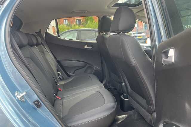 Hyundai i10 1.2 Premium SE 5dr Auto