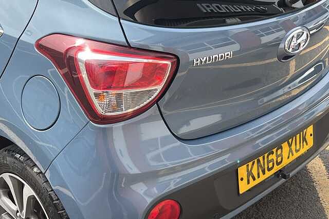 Hyundai i10 1.2 Premium SE 5dr Auto