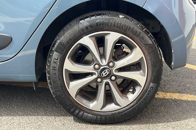 Hyundai i10 1.2 Premium SE 5dr Auto