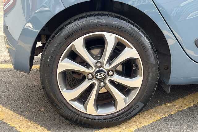 Hyundai i10 1.2 Premium SE 5dr Auto