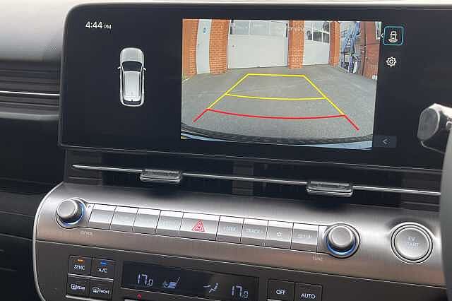 Hyundai KONA 65 kWh (218ps) Advance