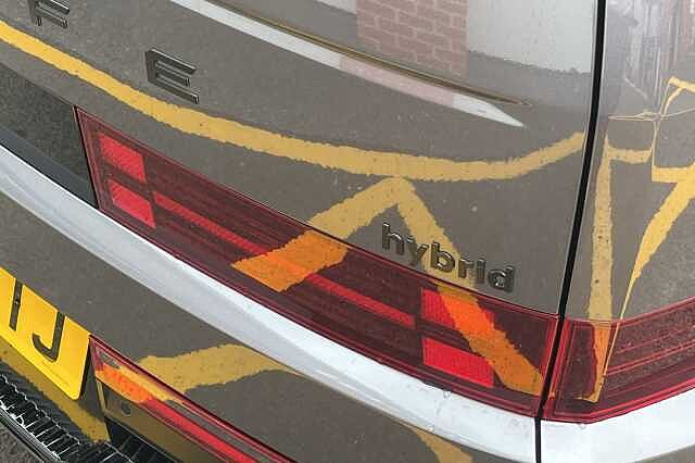 Hyundai SANTA FE 1.6 T-GDi Hybrid Calligraphy 5dr 4WD Auto