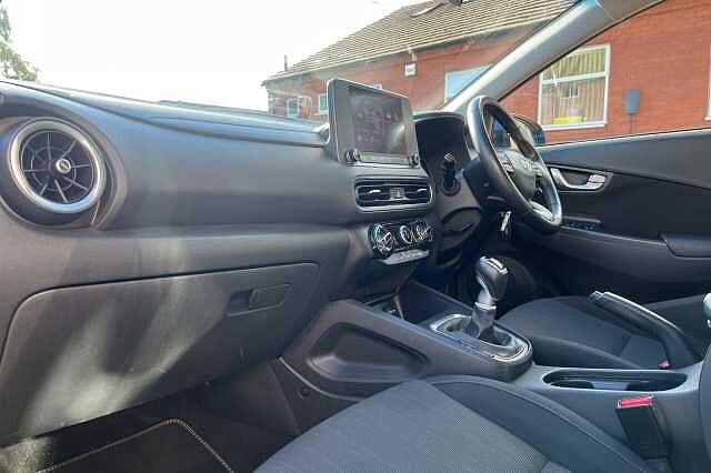 Hyundai KONA 1.0 T-GDi 48Volt MHEV SE Connect 5dr