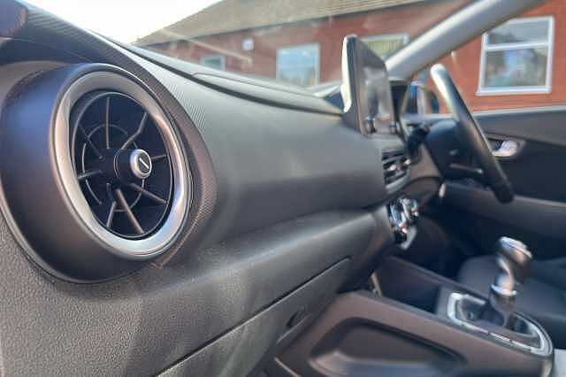 Hyundai KONA 1.0 T-GDi 48Volt MHEV SE Connect 5dr