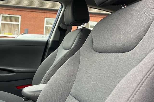Hyundai IONIQ 1.6 GDi Hybrid Premium 5dr DCT