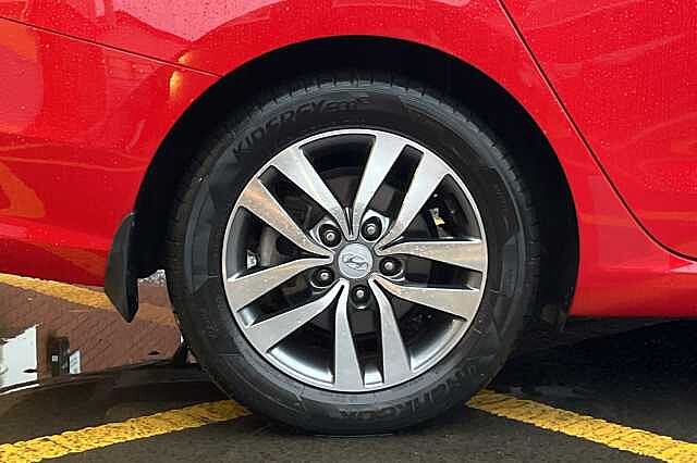 Hyundai I30 1.6 CRDi [136] SE Nav 5dr DCT Red