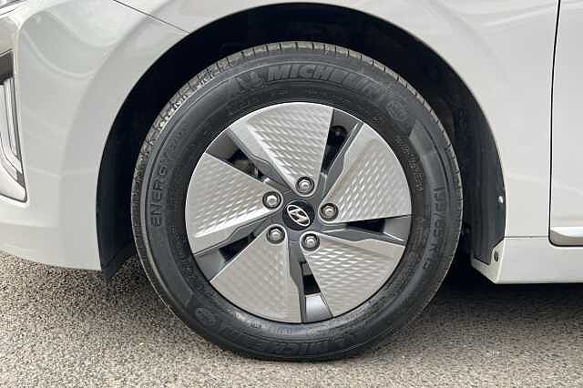 Hyundai IONIQ 1.6 GDi Hybrid Premium 5dr DCT Grey