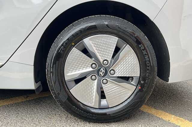 Hyundai IONIQ 1.6 GDi Hybrid Premium 5dr DCT Grey