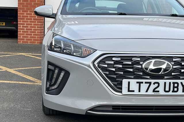 Hyundai IONIQ 1.6 GDi Hybrid Premium 5dr DCT Grey