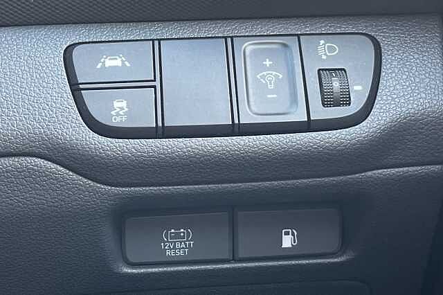 Hyundai IONIQ 1.6 GDi Hybrid Premium 5dr DCT Grey