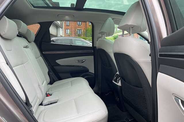 Hyundai TUCSON 1.6 T-GDi Plug-in Hybrid Ultimate 5dr 4WD Auto