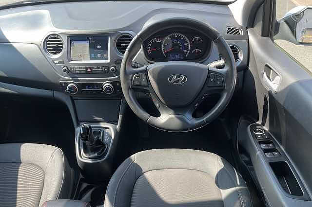 Hyundai i10 1.2 Premium SE 5dr Auto