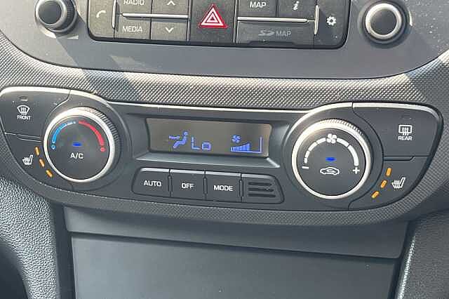 Hyundai i10 1.2 Premium SE 5dr Auto