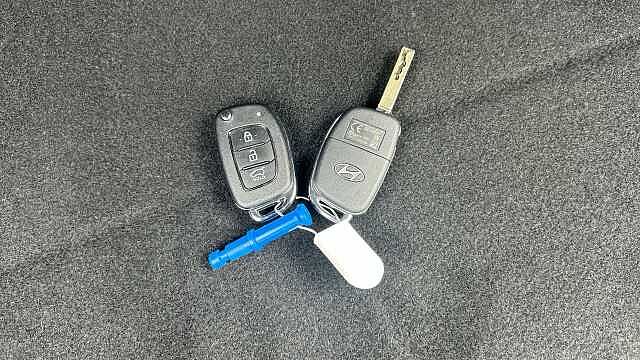 Hyundai I20 1.0T GDi Premium 5dr Petrol Hatchback Meta Blue - Pearl