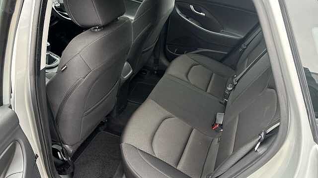 Hyundai I30 1.4T GDI SE Nav 5dr Petrol Hatchback Silver