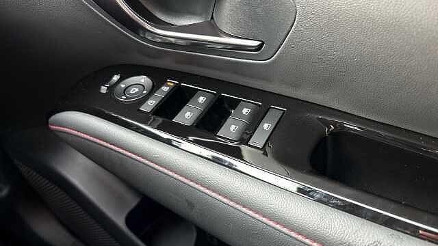 Hyundai TUCSON 1.6T Hybrid N Line S 5dr Auto Hybrid Estate White