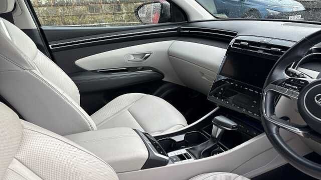 Hyundai TUCSON 1.6 TGDi 48V MHD 180 Ultimate 5dr 4WD DCT Petrol Estate