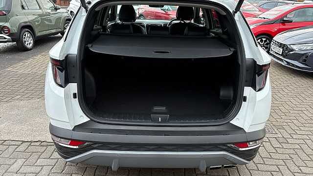 Hyundai TUCSON 1.6 TGDi Plug-in Hybrid Ultimate 5dr 4WD Auto Estate White