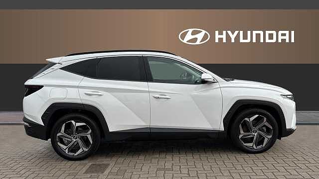 Hyundai TUCSON 1.6 TGDi Plug-in Hybrid Ultimate 5dr 4WD Auto Estate White