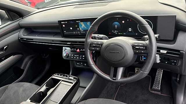 Hyundai TUCSON 1.6T Plug-in Hybrid N Line 5dr Auto Estate Special Solid - Atlas White