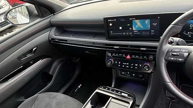 Hyundai TUCSON 1.6T Plug-in Hybrid N Line 5dr Auto Estate Special Solid - Atlas White