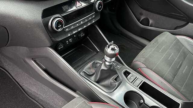 Hyundai TUCSON 1.6 CRDi 48V MHD 136 N Line 5dr 2WD Diesel Estate