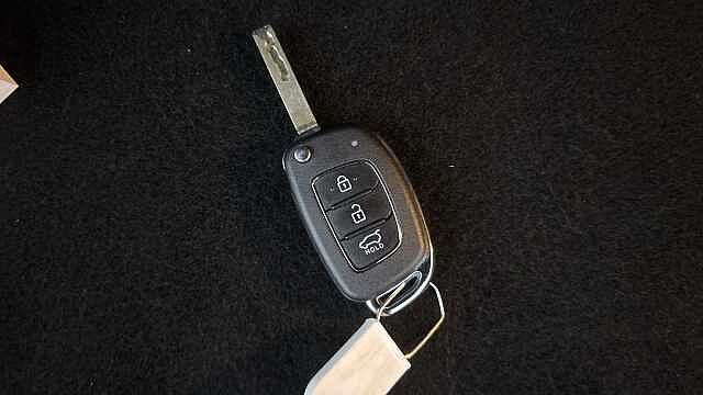 Hyundai I20 1.0T GDi Premium 5dr Petrol Hatchback Vibrant Blue - Pearl