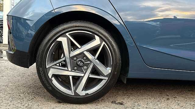 Hyundai I20 1.0T GDi Premium 5dr Petrol Hatchback Vibrant Blue - Pearl