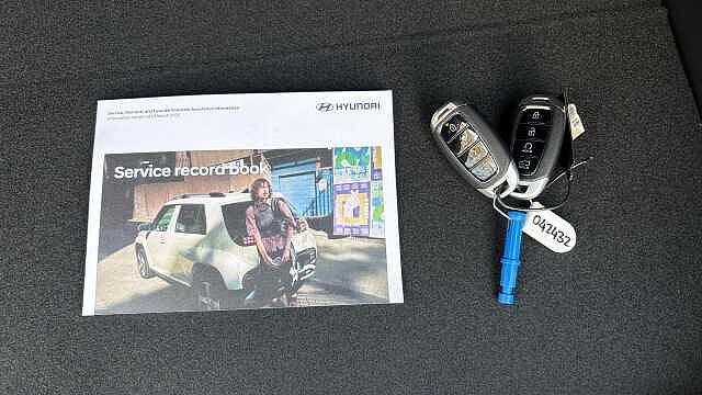 Hyundai INSTER 85kW 01 49kWh 5dr Auto Electric Hatchback Additional Special Solid - Jungle Khaki