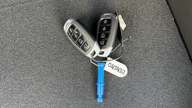 Hyundai INSTER 85kW 01 49kWh 5dr Auto Electric Hatchback Additional Special Solid - Jungle Khaki