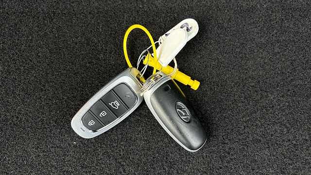 Hyundai TUCSON 1.6 TGDi Premium 5dr 2WD Petrol Estate Grey