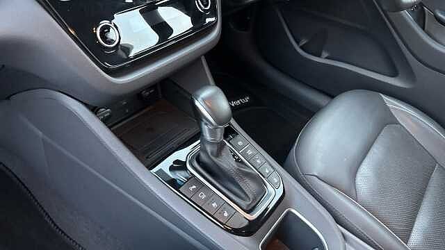 Hyundai IONIQ 1.6 GDi Hybrid Premium SE 5dr DCT Hybrid Hatchback