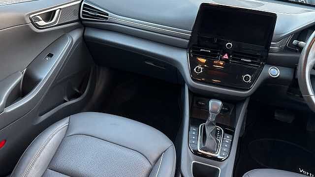 Hyundai IONIQ 1.6 GDi Hybrid Premium SE 5dr DCT Hybrid Hatchback