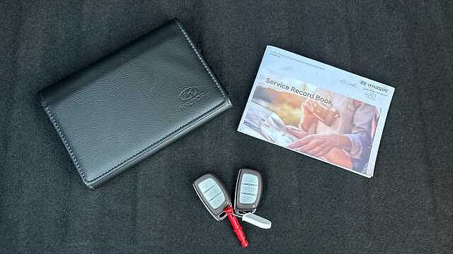 Hyundai IONIQ 1.6 GDi Hybrid Premium SE 5dr DCT Hybrid Hatchback